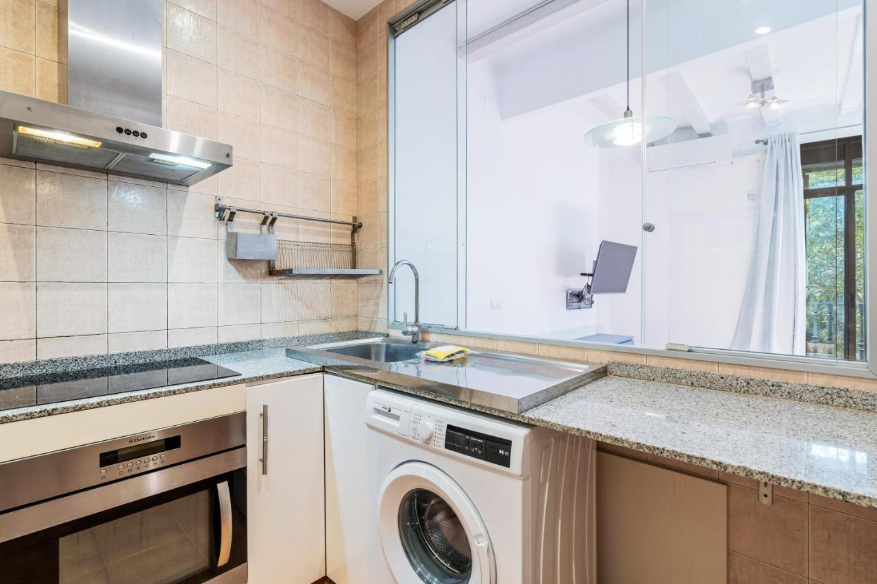 Fridays Flats Charming Apartment In Clot Barcelona Eksteriør bilde